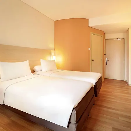 Ibis Jakarta Harmoni Exterior photo
